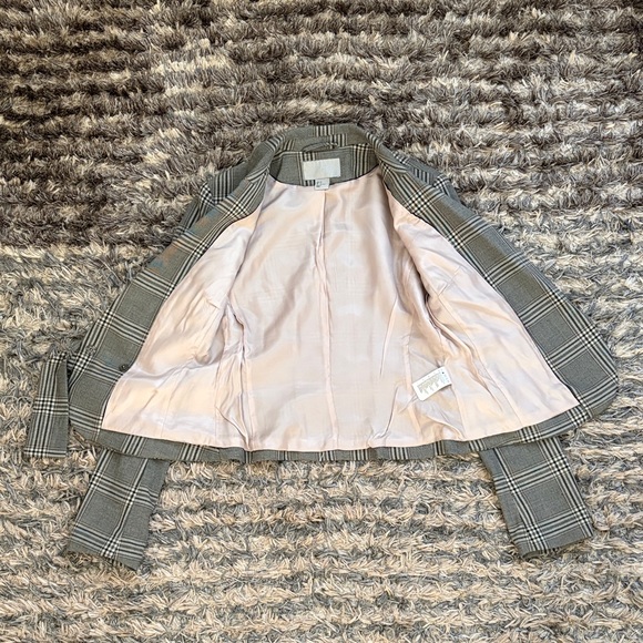 H&M Gray Plaid Women’s Pantsuit Set - Picture 7 of 16